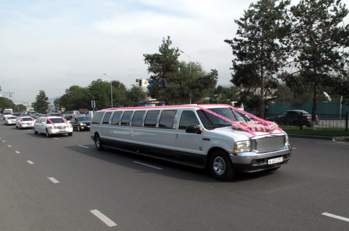 Steps for Hiring Wedding Limousines